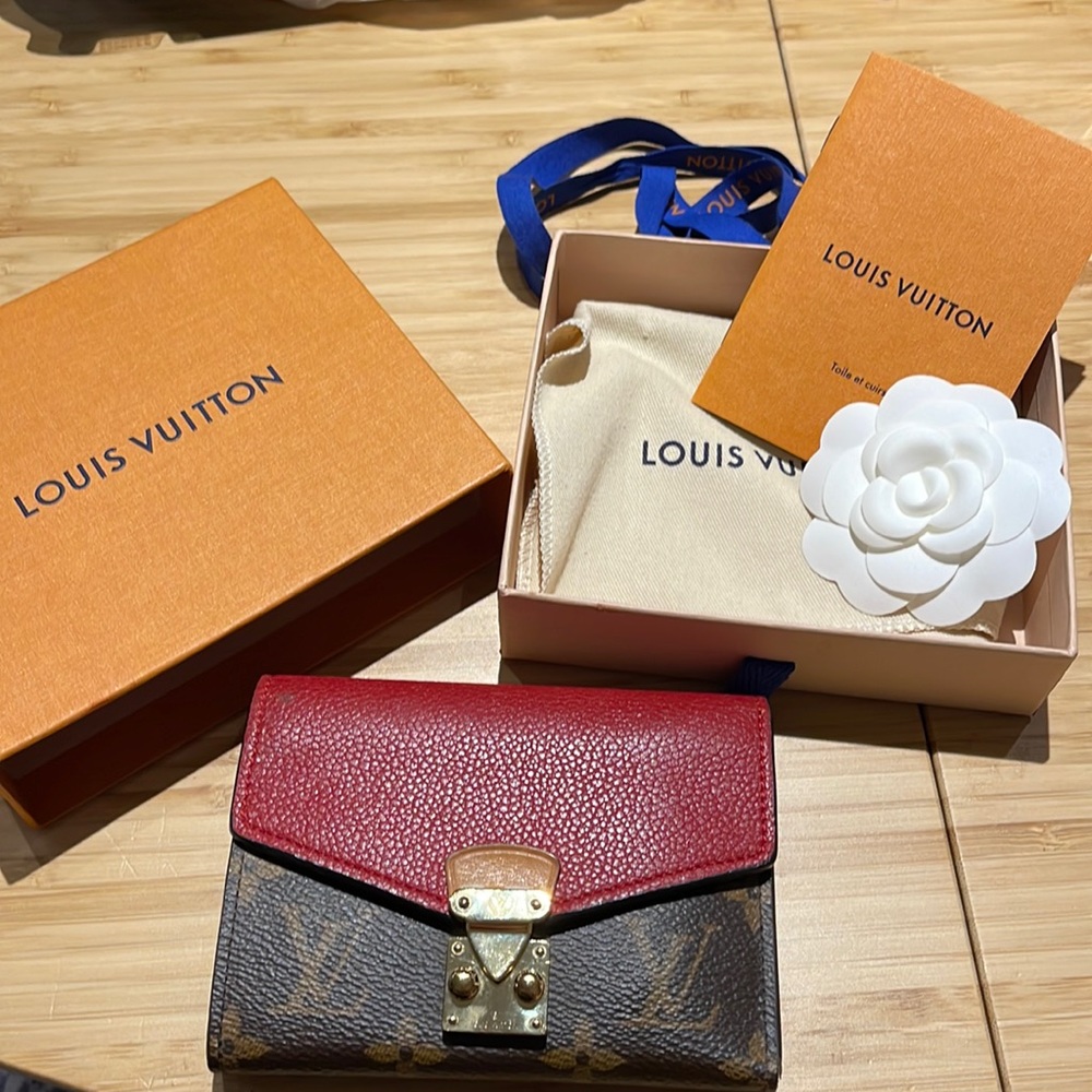 Gently used Louis Vuitton wallet